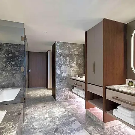 Hotel The Landmark Nicosia, Autograph Collection Nicosia